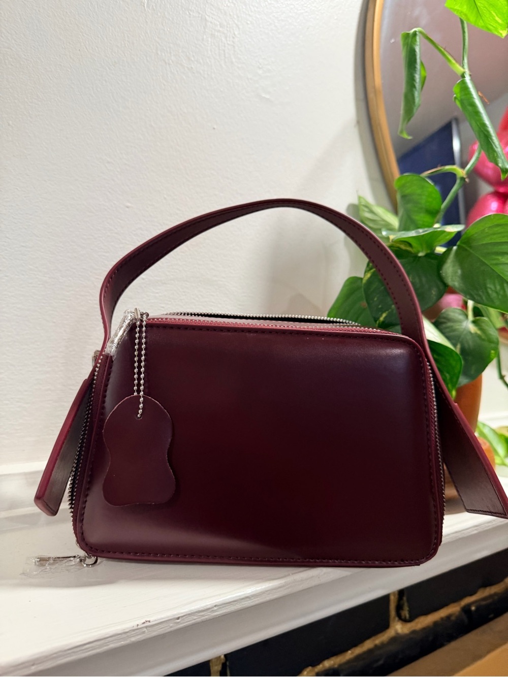 Vintage genuine leather Structured Leather Crossbody Bag in Burgundy - Picture 9 of 17